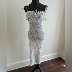 Purchased From Verge Girl. Maker Is By Reverse Clothing Smocked Midi Nwt Floral Print White Strapless Midi Dress, Prarie Dress, Reversible Clothing, Long Sleeve Maternity Dress, Maternity Long Dress, Cord Dress, Pregnant Wedding Dress, Verge Girl, Skirt And Top Set