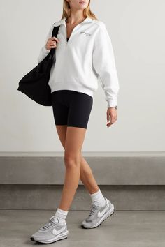 Fitness Fashion Active Wear, Sportwear Outfit, Casual Sporty Outfits, Sportswear Outfits, Tennis Outfit Women, Black White Outfit, Sportswear Fashion, Jersey Sweatshirt