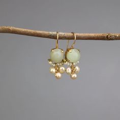 Jade Earrings Stud, Jade Jewellery, Hand Jewelry Rings, White Pearl Jewelry, Pretty Jewelry Necklaces, Jewelry Dainty, Clover Earrings, Jade Earrings, Earrings Inspiration