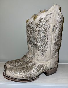 Corral Ladies Eliza White Glitter Inlay & Crystals Wedding Boot - Size 10.5 Silver Fitted Boots For Wedding, Embellished Silver Wedding Boots, Silver Embellished Wedding Boots, Sparkling Round Toe Wedding Boots, Elegant Wedding Boots Embellished, Elegant Embellished Wedding Boots, Elegant Silver Wedding Boots, Crystals Wedding, Wedding Boots