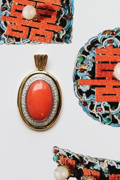 This is a stunning piece, Aka coral in oval shape, I made it with white and yellow 18K gold, 42 pieces diamond surround the coral. The whole pendant looks extremely exclusive, it also a great gift for Mother's Day! Pendant size: 29.6mm*17.8mm Coral size: 11mm*16mm *Chain is not included, but could order seperately* Red Oval Jewelry With Pave Setting, Oval Red Jewelry With Pave Setting, Luxury Coral Jewelry For Formal Occasions, Luxury Round Coral Jewelry, Elegant Orange Jewelry With Diamond Accents, Oval Coral Jewelry For Gift, Coral Oval Jewelry For Gifts, Oval Coral Cabochon Jewelry, Coral Oval Cabochon Jewelry