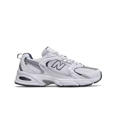 New Balance 530 "White/Indigo" Unisex Shoe View 1 Sneaker New Balance, Zapatillas New Balance, New Balance White, Skor Sneakers, Modern Tech, Trainers Fashion, Running Fashion, Sport Style, New Balance Women