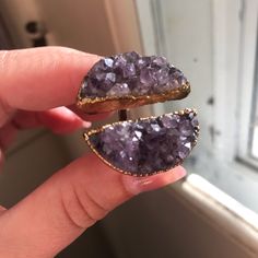 Exclusively For Anthropologie. Genuine Raw Amethyst Set In Gold Plated Copper. Such A Fantastic Statement Piece. Have Gotten Endless Compliments. Approx 1.5" In Diameter. Adjustable And Fits Most. Amethyst Set, Raw Amethyst, Anthropologie Jewelry, Ring Color, Druzy Ring, Womens Jewelry Rings, Druzy, Statement Pieces, Anthropologie