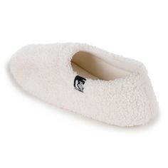 As you slip into these Teddy Fleece slippers, tranquility washes over you. Curling up on a plush couch, your favorite book in hand, while your feet sink into the cozy warmth of these slippers. The closed back design ensures a secure fit as you move around effortlessly. With a memory foam insole providing customized cushioning, every step feels like walking on clouds. These soles are designed to let you step noiselessly, Embrace the tranquility of your surroundings while experiencing the utmost c Cozy Soft Slippers For Lounging, Cozy Super Soft Slippers For Relaxation, Cozy Slippers For Relaxation, Super Soft Cozy Slippers For Relaxation, Super Soft Slippers For Winter Loungewear, Super Soft Winter Slippers For Loungewear, Soft Slippers For Winter Lounging, Soft Winter Slippers For Lounging, Cozy Slippers With Plush Lining For Loungewear