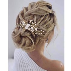 Quantity:1 PC; Type:Hair Accessories; Material:Alloy,Crystal; Hair Type:Normal; Usage Condition:Others; Handle:Others; Wearing Method:Others; Features:Creative,Easy to Carry,Decorative; Listing Date:07/15/2022; Base Categories:Headdresses Pearl Hair Comb Wedding, Pearl Bridal Headpiece, Pearl Hair Combs, Bridal Headwear, Crystal Hair Accessories, Cheap Hair Products, Flower Hair Comb, Wedding Hair Flowers, Wedding Hair Pins