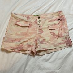 A Pink Camouflage Pattern Shorts, Super Comfortable And Very Light Weight. Great For A Hot Summer Day. They’re, 66% Lyocell 34% Linen. New Without Tags, Never Got To Wear. Pattern Shorts, Camouflage Shorts, Pink Camouflage, Summer Day, Patterned Shorts, Hot Summer, Summer Days, Juicy Couture, Camouflage