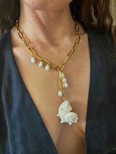 Shell Pendant Necklace, Large Y Lariat Necklace, Natural Seashell Necklace, Puff Shell Necklace, Mermaid Core Aesthetic, Serin Jewelry - Etsy Unique Chain Necklace With Lobster Clasp Gift, Chic Silver Jewelry For The Beach, Chic Silver Jewelry For Beach, Chic Silver Beach Jewelry, Chic Handmade Necklace For Gifts, Elegant Beach Jewelry With Pearl Pendant, Baroque Pearl Clavicle Chain Jewelry Gift, Chic White Lariat Jewelry, Handmade Baroque Pearl Dangle Jewelry