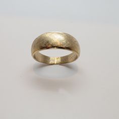 Inventory #: WB-003266A Classic 14K Yellow Gold 8.39mm Wide Florentine Tapered Ring/ Band / Stacking Ring/ Wedding Band / Size 10 1/2. Weighs 7.1 grams. This is a New- Never worn band / ring from a 1989 jewelry store close out. The pattern is about 3/4 of the way around the band leaving the back plain for easy sizing. The design is simple and elegant with a florentine finish and a plain edge for accent. It can be worn alone ring or stack or pair with other rings for a stunning statement! Ring Si Minimal Wedding Band, Plain Wedding Band, Minimal Wedding, Ring Wedding Band, Star Ring, Wide Bands, Ring Band, Ring Wedding, Stacking Ring