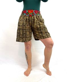 "Great vintage hippie shorts - fun for summer. Great vintage shape Comfy elastic waist in the back.  Has pockets.  Made in Guatemala Cotton Lying flat.. 13\" to 18\" stretched - waist ~19\" top to bottom 25\" hips" Hippie Style Brown Bottoms For Spring, High Waist Bottoms With Built-in Shorts For Festival, Retro Cotton Shorts With Elastic Waistband, Vintage Stretch Bottoms For Festival, Bohemian Stretch Shorts For Spring, Cotton Hippie Shorts, Bohemian Stretch Shorts For Festivals, Hippie Brown Bottoms With Elastic Waistband, Bohemian Stretch Shorts