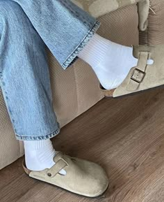 Birkenstock Outfit, Clogs Outfit, Fall Fits, Winter Fits, Mode Inspo, Dream Shoes, Looks Style, Outfit Casual