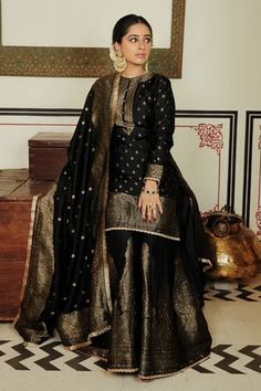 Shop for Safaa Black Vegan Silk The Rahma Blossom Woven Kurta Gharara Set for Women Online at Aza Fashions Gold Gharara, Black Blossom, Rang Rasiya, Pakistani Clothes Online, Gotta Work, Indian Designer Suits, Pakistani Designer Suits, Chiffon Collection, Designer Salwar Suits