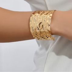 Golden Stylish Chunky Cuff Bracelet Goldish Hammered Pattern More For Smaller Wrists Ships Same Or Next Business Day Smoke And Pet Free Home 5 Star Posher Party Open Cuff Bracelet, Trendy Cuff Bangle For Parties, Gold Open Cuff Bracelets For Party, Open Cuff Bracelet For Party, Gold Cuff Bracelets For Party, Gold Open Cuff Bracelet For Party, Metal Cuff Bracelet For Party, Party Cuff Bracelet, Chunky Cuff Bracelet