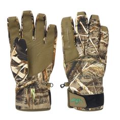 an image of a pair of hunting gloves