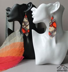 These abstract orange beaded earrings are made of high-quality Czech beads and strong synthetic thread. They are elegant, fashionable, and highly versatile, suitable for everyday wear. Features: Sterling silver components Color: Brown, gray, white, orange, silver. This item is currently in stock. More beaded earrings http://etsy.me/2ycItdb Gerdan necklaces http://etsy.me/2mihf0J Beaded necklaces http://etsy.me/2Dkf1Fo Crochet necklaces http://etsy.me/2CAPdFc Back to shop https://www.etsy.com/sho