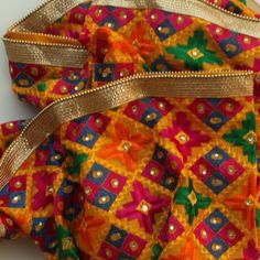 Colourful Dupatta, Phulkari Embroidery, Indian Kurti Designs, Bridal Dupatta, Phulkari Dupatta, Indian Bridal Photos, Salwar Pattern, Bridal Lehenga Collection, Wedding Saree Collection