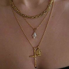 18.5-20in. Long! Price Is Firm! Top Rated Seller If Its Not Sold Its Avalible! Gold Catholic Jewelry, Women Saints, Costume Pirate, Pirate Halloween Costumes, Catholic Jewelry, Pirate Theme, Virgin Mary, Top Rated, Madonna