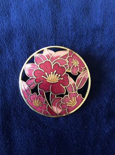 Vintage rose pink cloisonné flower brooch made from gold coloured metal. Size 4.9cm x 4.9cm In excellent vintage used condition, no marks or faults. Pink Flower Enamel Brooch, Collectible Gold Flower Enamel Pin, Pink Flower Enamel Pin, Handmade Gold Enamel Pin, Gold Flower Enamel Pin Gift, Gold Flower Enamel Pin For Gift, Vintage Rose, Vintage Roses, Flower Brooch