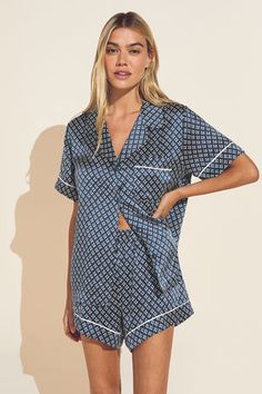 Inez Washable Silk Printed Short PJ Set Classic Relaxed Fit Sets For Home, Classic Relaxed Fit Home Sets, Classic Relaxed Fit Short Sleeve Sets, Elegant Relaxed Fit Tops For Pajama Party, Elegant Daywear Sets With Relaxed Fit, Elegant Relaxed Fit Daywear Sets, Elegant Short Sleeve Relaxed Fit Sleepwear, Chic Short Sleeve Sleepwear For Loungewear, Elegant Short Sleeve Loungewear Sets