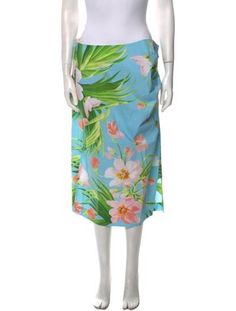 Carolina Herrera SkirtBlueFloral PrintSlit PocketsZip ClosureFit:Skirts by Carolina Herrera typically fit true to size. Knee-length Bottoms With Side Slits For Summer, Vacation Lined Pencil Skirt, Spring Pencil Skirt With Side Slits, Zimmermann Dress, Outerwear Sweater, Knee Length Skirt, Carolina Herrera, Shirt Accessories, Shoulder Sweater