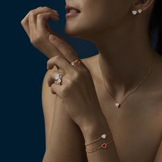 My Happy Hearts jewelry collection borrows its most famous codes, the heart and mobile diamonds, from Chopard's legendary creations. The heart motifs of My Happy Hearts mother-of-pearl bracelets form a delicate constellation, to be worn alone or stacked as a stylish accessory. Me, Myself and My Happy Hearts. MATERIAL: 18k rose gold STONE: MOTHER OF PEARL (INLAY) STRETCHED LENGTH: 18 CM REF: 85A086-5031 Mother Of Pearl Rose, Chopard Jewelry, Mother Of Pearl Bracelet, Diamond Icon, Dancing Diamond, The Bling Ring, Elegant Jewellery, Luxury Ring, Carnelian Ring