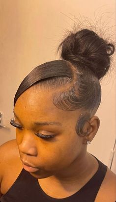 Natural Hair Bun Styles, Weave Ponytail Hairstyles, Cute Ponytails, Quick Natural Hair Styles, Curly Hair Styles Easy