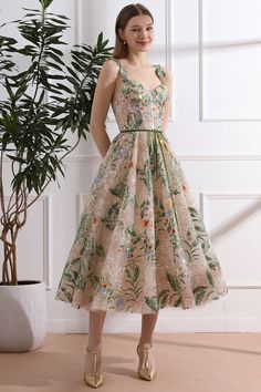 MissJophiel Straps V Neck Corset Floral Embroidery Beaded Midi Dress Hamel Patel, V Neck Corset, Beaded Midi Dress, Patterned Bridesmaid, Green Champagne, Neck Corset, Corset Design, Embroidery Beaded, Mid Dress