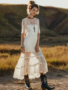 Lace Western Dress Boho Style, Cowgirl Dresses Baha Ranch Western Wear, Country & Western Dresses, Wetsern Dress, Trendy Lace Dresses, Western Boutique Ranch Dress'n Western Boutique