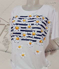 ♥ Daisy Art T-shirt, Art Clothing, Handpainted Shirt, Hand Painted T Shirt, Tshirt with daisy flowrers ♥ HAND PAINTED T-SHIRT by DiqnaDesign. Because these are Original Hand Painted Designs I will not guarantee that each t-shirt is exactly the same. The nature of hand painted designs is that each one is just a little different. ------- SIZE & DETAILS ------- Cotton T-shirts - hand painted with professional water resistant textile paint Available sizes: S, M, L, XL, 2X Available colors of the White Sunflower Print Graphic Tee, Summer Daisy Print Short Sleeve T-shirt, White Sunflower Print Top For Spring, Summer Crew Neck T-shirt With Daisy Print, Summer Daisy Print Crew Neck T-shirt, White Cotton T-shirt With Daisy Print, White Daisy Print T-shirt For Summer, White Summer Top With Sunflower Print, White Graphic Tee With Sunflower Print