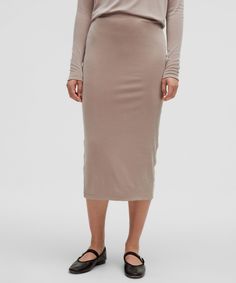 Lounge, But Make It Luxe. This Curve-Contouring Skirt Is Made From A Drapey, High-Stretch Version Of Our Softstreme Fabric-Flip It Around To Wear The Wrap Hem In The Front. Designed For Casual. Hits Below The Knee To Just Above The Ankle. | Drapey Softstreme Column Midi Skirt Dress Bra, Women's Skirts, Business Casual Outfits, Women Skirts Midi, Hoodie Top, Long Tops, Jacket Tops, Short Tops, Tank Top Shirt