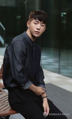 Nam Joo Hyuk Haircut, Korean Male Hairstyle Short, Undercut Men, Korean Short Hair