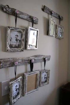 Antique Drawer Pull Picture Frame Hangers Shabby Chic Decorating, Diy Home Decor For Apartments, River Tables, Farmhouse Living Room Decor Ideas, Rustic Farmhouse Living Room, Farmhouse Decor Living Room, Rustic Living, Country Style Homes, Rustic Living Room