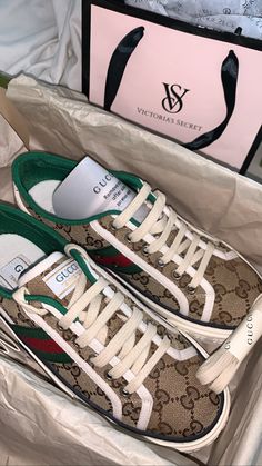 Gucci Shoes Outfit, New Hd Pic, Zurich, School Outfit, Birthday Outfit