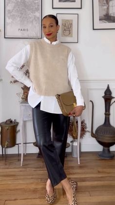 Work Fashion Office, Semi Formal Mujer, Daily Fits, Pink Xmas, Dress Sweater, Autumn Clothes, Teacher Style, Pinterest Outfits, Fall 2024