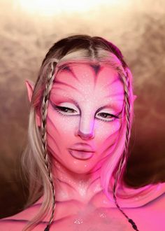 Pink Avatar Makeup, Makeup Horor, Pink Avatar, Halloween Makeup Artist, Avatar Makeup, Statement Makeup, Extreme Makeup