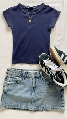 Going To A Party Outfit, Fits For Europe, Italy Vibes Outfits, Outfits For A Play, Family Outing Outfit, Girly Summer Outfits Classy, Outfit Inspo 2024, Dark Blue Top Outfit, Pe Fits