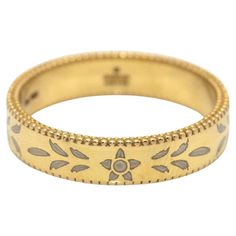 GUCCI Italian design ring, Icon nBlossom collection in gold and enamel for women. Adorned with the GG motif, the distinctive emblem of the firm 18kt Yellow Gold 3.81 grams Measures: Width 4mm Size 13, this ring cannot be resized Brand new product only available on the web Ref.:D360462FJ Designer Gucci Yellow Gold Rings, Gucci Rings With Polished Finish For Formal Occasions, Gucci Yellow Gold Rings For Formal Occasions, Classic Gucci Engraved White Gold Ring, Gucci Designer Rings In 14k Gold, Gucci 14k Gold Designer Rings, Gucci Gold Rings For Anniversary, Gucci White Gold Ring Formal, Gucci White Gold Ring For Formal Occasions