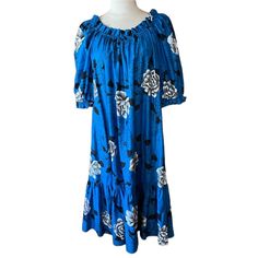 Nwot Vintage Hilo Hattie Cotton Hawaiian Muumuu In Excellent Condition. Measurements: Bust 41”/Length 42” Muumuu Dress Hawaiian, Hawaiian Muumuu, Muumuu Dress, African Fashion Women Clothing, African Fashion Women, African Fashion, Fashion Women, Vintage Black, Women Clothing