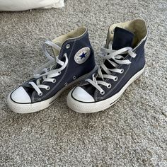 Navy High Top Converse Nwot Size 6.5 Mens 4.5 Navy Converse Outfit Men, Navy Converse Outfit, Blue Converse Aesthetic, Footwear Ideas, Navy Blue Converse, Navy Converse, Converse Aesthetic, Converse Outfit, High Top Converse