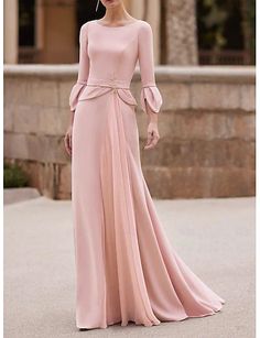 Pink Mermaid / Trumpet Mother of the Bride Dress Elegant Floor Length Chiffon Crepe 3/4 Length Sleeve with Crystal 2024 2024 - $151.99 Beach Wedding Dress Boho, Dress Wedding Guest, Evening Dresses Cocktail, Trending Products, Long Sleeve Wedding, Mother Of The Bride Dress, Mom Dress, 2024 Fashion, Jewel Neck