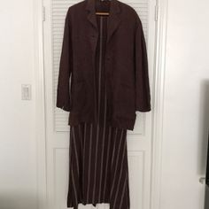 Beautiful Brown 100% Linen Dress And Jacket. Dress Has Cute Tie Back And Split. Purchased In The Uk And Is By British Designer Ally Capellino. Jacket Is A Uk 12 (Us 10) And Dress Is Uk 14 (Us 12). I Wore Both Together And I Would Say I Am Closer To A Us 12. Fitted Long Sleeve Outerwear With Set-in Sleeves, Classic Spring Single-breasted Jacket Dress, Classic Single-breasted Jacket Dress For Spring, Classic Single Breasted Jacket Dress For Spring, Elegant Linen Outerwear For Daywear, Fitted Lapel Collar Outerwear For Daywear, Fitted Outerwear With Lapel Collar For Daywear, Elegant Brown Linen Outerwear, Fitted Single-breasted Blazer For Daywear