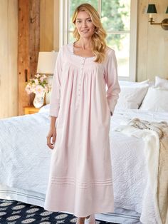 This Ultra-Soft Flannel Nightgown Is so Comfortable You Could Sleep for 100 Years Flannel Nightgown Petite Plume, Satin Bridal Robe, Nightgown Pattern, Flannel Nightgown, Vermont Country Store, Eileen West, Plus Size Sleepwear, Sleepwear Fashion, Cotton Nightgown