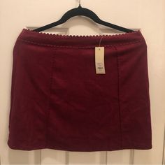 New With Tags On. Maroon Suede-Like Mini Shirt. Super Soft With Good Amount Of Stretch. 16 Inches Long (From Waist To End Of Skirt) Red Floral Skirt, Button Front Denim Skirt, Scalloped Skirt, Elastic Skirt, Velvet Mini Skirt, Black Mermaid, White Mini Skirt, Suede Mini Skirt, Stretch Skirt