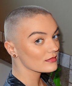 Rate her look from 1-10 Pierced Girls, Short Cuts For Women, Bald Beauty, Buzzcut Girl, Extreme Hairstyles, Please Do Not Disturb, Bald Look, Half Shaved Hair, Woman Shaving