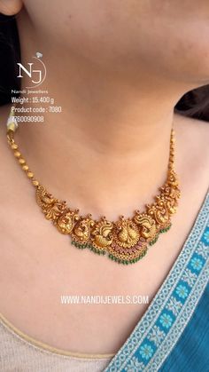 Nandi jewellers | Gold antic jewellery | Mysore | Gold pearl and emerald chain Weight : 3.290 grams Gold : 22 carat #pearl #chain #gold #jewelry #wedding #emerald #design #trending #reels… | Instagram Pearl Chain Gold, Video Engagement, Gold Jewelry Wedding, Short Gold Necklace, Emerald Chain, Antic Jewellery, Pretty Gold Necklaces, Ruby Necklace Designs, Indian Gold Necklace Designs