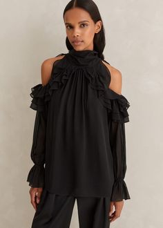 Ankle Sleeve, Evening Look, Minimal Chic, Home Design Decor, Dressy Tops, Blouse Black, Dress Lace, Lace Blouse, Silk Top