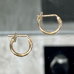 Solid 14k Yellow Gold Women's Huggie Hoop Earrings ~ Small Baby Gold Hoops New! Solid 14k Gold Lever Latch See Photo For Size Mini Hoops Retail Price $99 Gift Box Included #0801.32 Wardrobe Staple!! Perfect For Going Out, Work, Everyday Wear!! Stunning Round Dainty Hoops!! Solid 14k Yellow Gold, Real Gold, Solid, Genuine. I Love These Because They’re Perfect For Daily Wear With Skinny Or Mom Jeans & A Tee, Great For Work, Goes Great With Dressy Outfits, Date Night, Etc. They’re Perfect For Every 14k Gold Huggie Hoop Earrings With Spring Ring Clasp, Formal 14k Stamped Huggie Earrings, Dainty Yellow Gold Round Huggie Earrings, Hypoallergenic 14k Gold Small Hoop Huggie Earrings, Formal Small Hoop Huggie Earrings With Lever Back, Hypoallergenic Small Hoop Huggie Earrings In 14k Gold, 14k Gold Huggie Earrings With Lever Back, Formal Huggie Earrings With Lever Back, 14k Gold Hoop Earrings With Lever Back