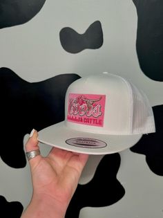 Coors & cattle pink patch cap Flat Bill Hats For Women, Casual Pink Hats With Logo Patch, White Snapback Hat For Rodeo, Western Wishlist, Lane Frost, Cowboy Embroidery, Western Grunge, Country Hats, Pink Patch