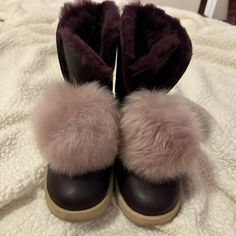 Very Warm Waterproof Size: 7.5, Fits Like A 7 In Excellent Condition Pom Pom Boots, Shoes Ugg, Womens Uggs, Ugg Shoes, Color Purple, Rain Boots, Pom Pom, Size 7, Women Shoes