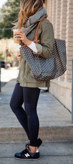 Autumn Sun, Olive Jacket, Legging Outfits, Casual Fall Outfits, Mode Inspiration, Business Outfits, Fall Winter Outfits, Outfits Casuales