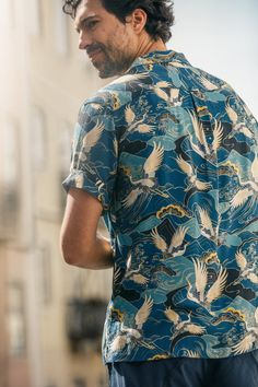 A classic and timeless design that is built to last for all your summer adventures. Made in Portugal, this shirt features a bespoke print design that adds a touch of sophistication and character to your wardrobe. Japanese Legends, Army Shorts, Cotton Club, Built To Last, Club Shirts, Japanese Prints, Making Shirts, Aloha Shirt, Summer Adventures